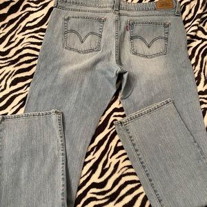 Women’s Levi’s Jeans! 14M, excellent condition!